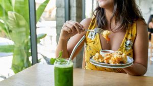 MINDFUL EATING: TIPS FOR HEALTHY FOOD CHOICES